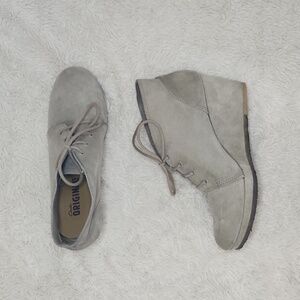 Women's Clarks Wallabee Wedge Booties Sz 9.5
